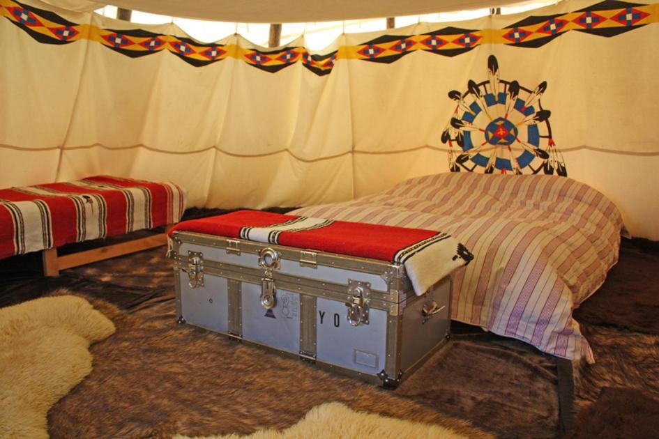 Big Sky Tipi Holidays Wartling Bagian luar foto